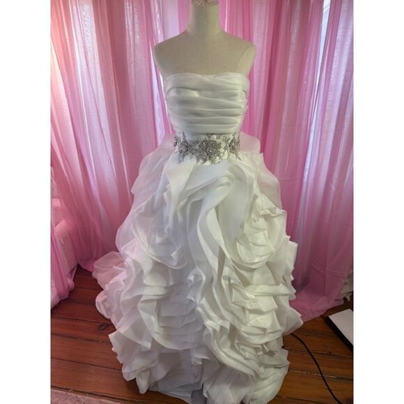 Lis Simon Dresses & Skirts - Lis Simon "Constance: Wedding Dress Size 10